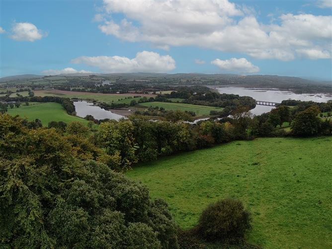 The Farmhouse, Sleaveen East , Macroom, Cork