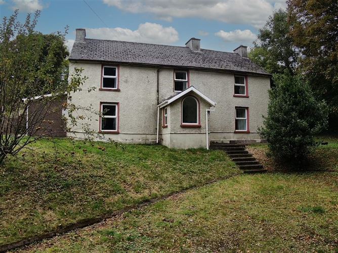 The Farmhouse, Sleaveen East , Macroom, Cork