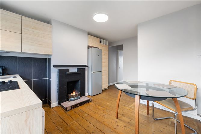 71 Woodley Park, Kilmacud,   Dublin 14
