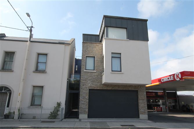 Apt 2, Purty House, Old Dunleary Rd, Monkstown, County Dublin
