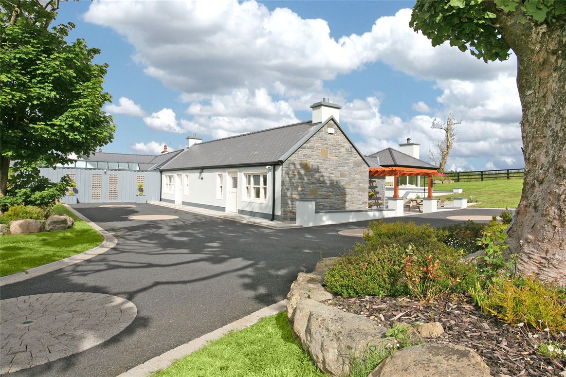 Lahaknock Cottage, Kilmaley, Ennis, Co. Clare Sherry FitzGerald
