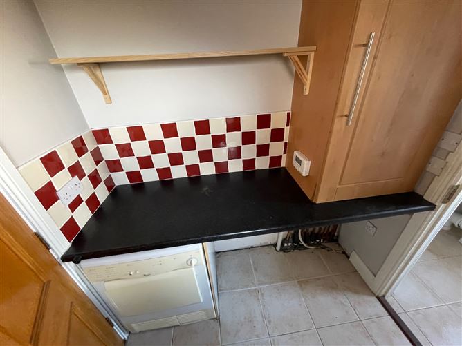 47 Coill Tire, Doughiska, Galway