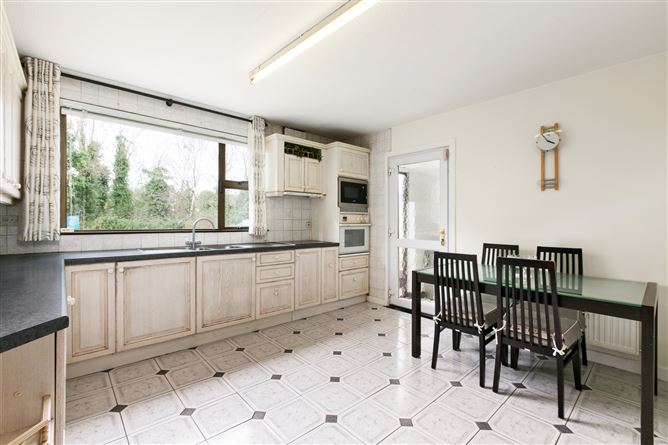 11 Glendown Crescent, Templeogue, Dublin 6w