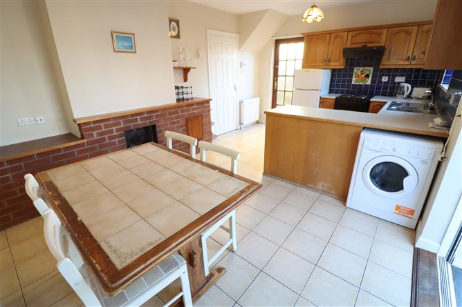 8 The Rise, Owenabue Heights, Carrigaline, Cork