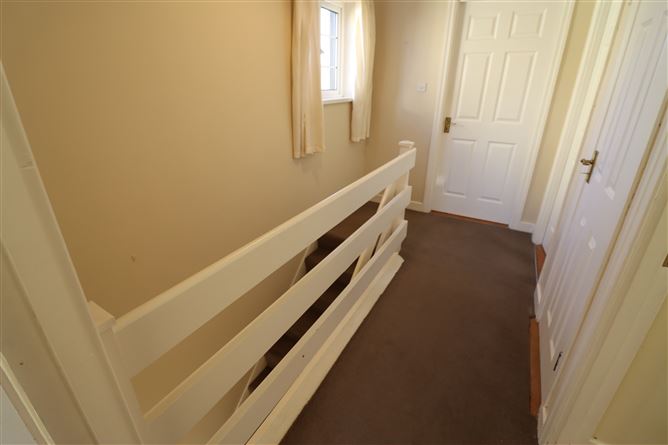 8 The Rise, Owenabue Heights, Carrigaline, Cork