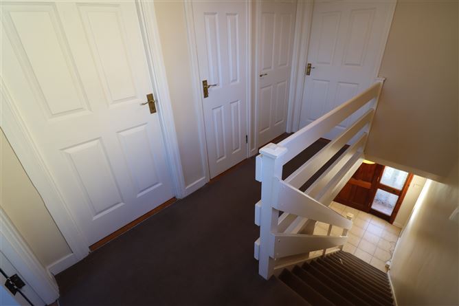 8 The Rise, Owenabue Heights, Carrigaline, Cork