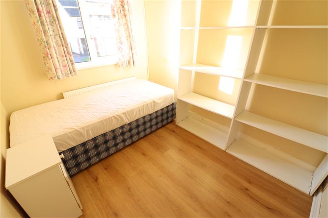 8 The Rise, Owenabue Heights, Carrigaline, Cork