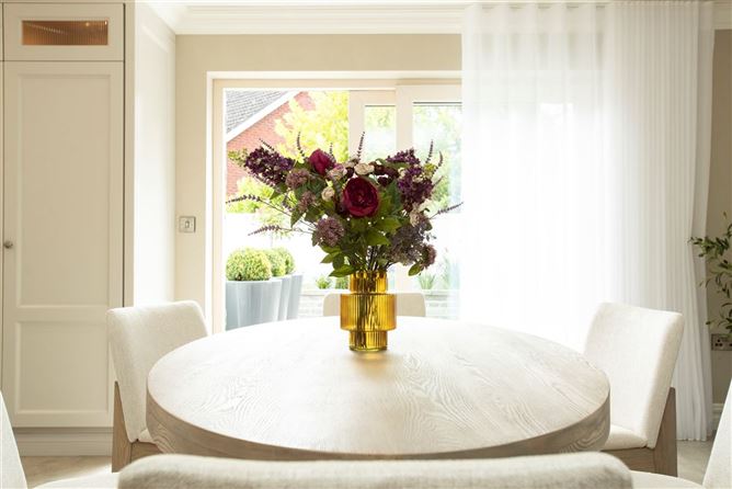 5 Carraig Mór, Seafield Road, Blackrock, Louth