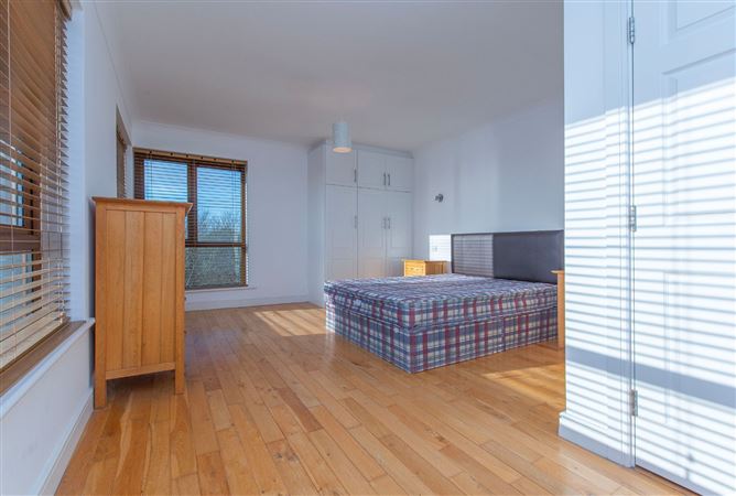 18 Carraig Ná Nóg, Barna, Galway