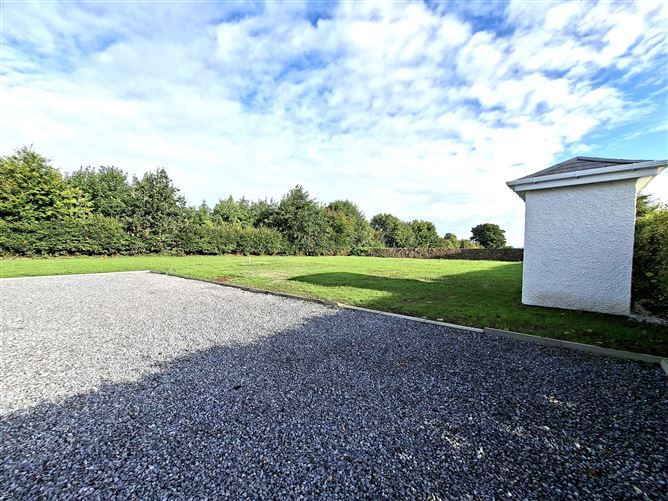 Photo 27 of 30 — Broughal, Kilcormac, Co. Offaly