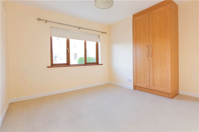 74 Barclay Court, Blackrock, Co. Dublin