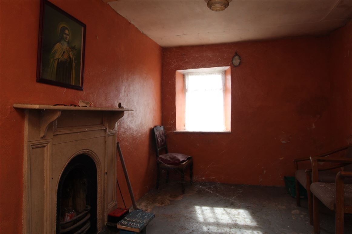 Waterdale, Claregalway, Co. Galway Waterdale, Claregalway, Co. Galway