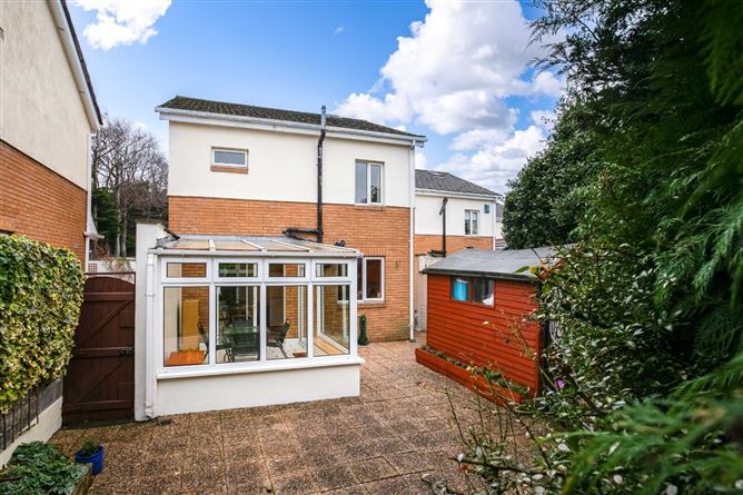 4 Devon Close, Kill O' The Grange, Blackrock, Co. Dublin