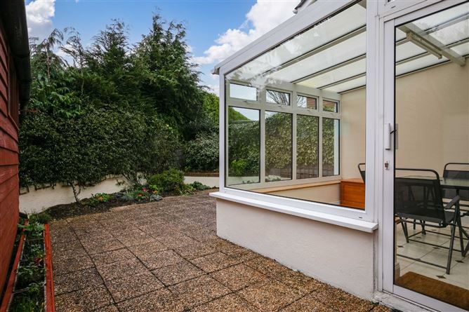 4 Devon Close, Kill O' The Grange, Blackrock, Co. Dublin