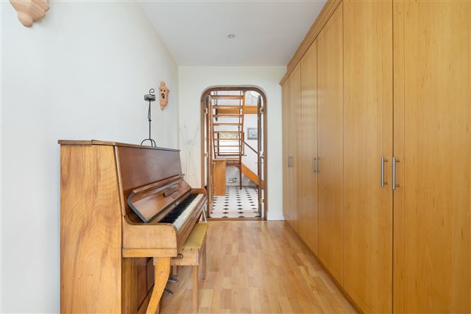 "Windgate", Windgate Road, Howth,   Dublin 13