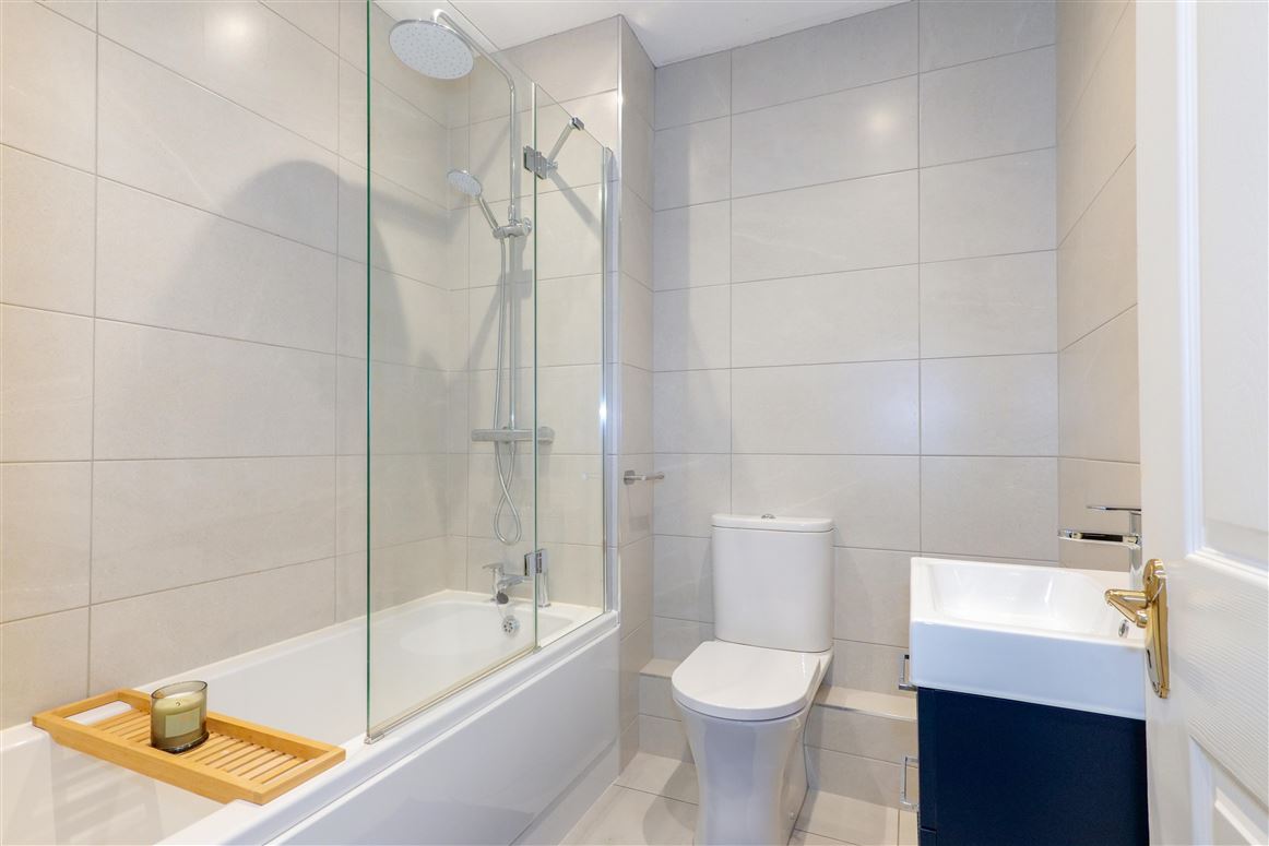 45 Gleann Noinin, College Road, Galway