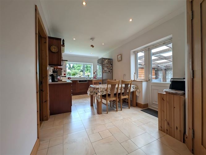 Photo 10 of 32 — 42 Clybaun Court, Clybaun Road, Knocknacarra, Co. Galway