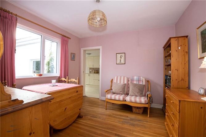 26 Quinns Road, Shankill, Dublin 18