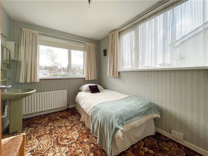 26 Quinns Road, Shankill, Dublin 18