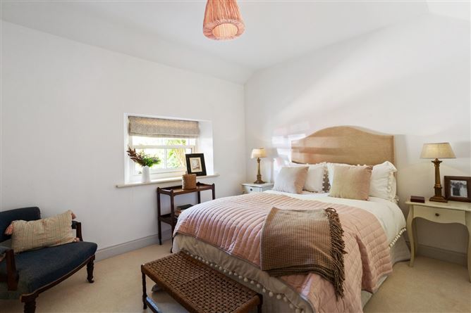 The Cottage, Brennanstown Road, Cabinteely, Dublin 18