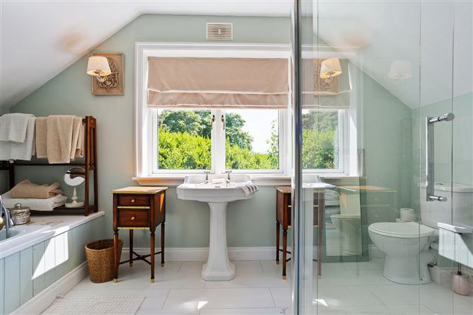 The Cottage, Brennanstown Road, Cabinteely, Dublin 18