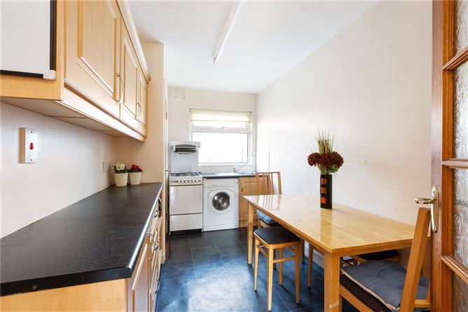 4 Dodder View Cottages, Ballsbridge, Dublin 4