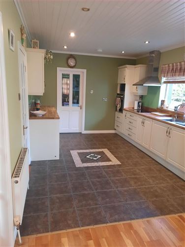 10 Lake View Park, Currow, Killarney, Kerry