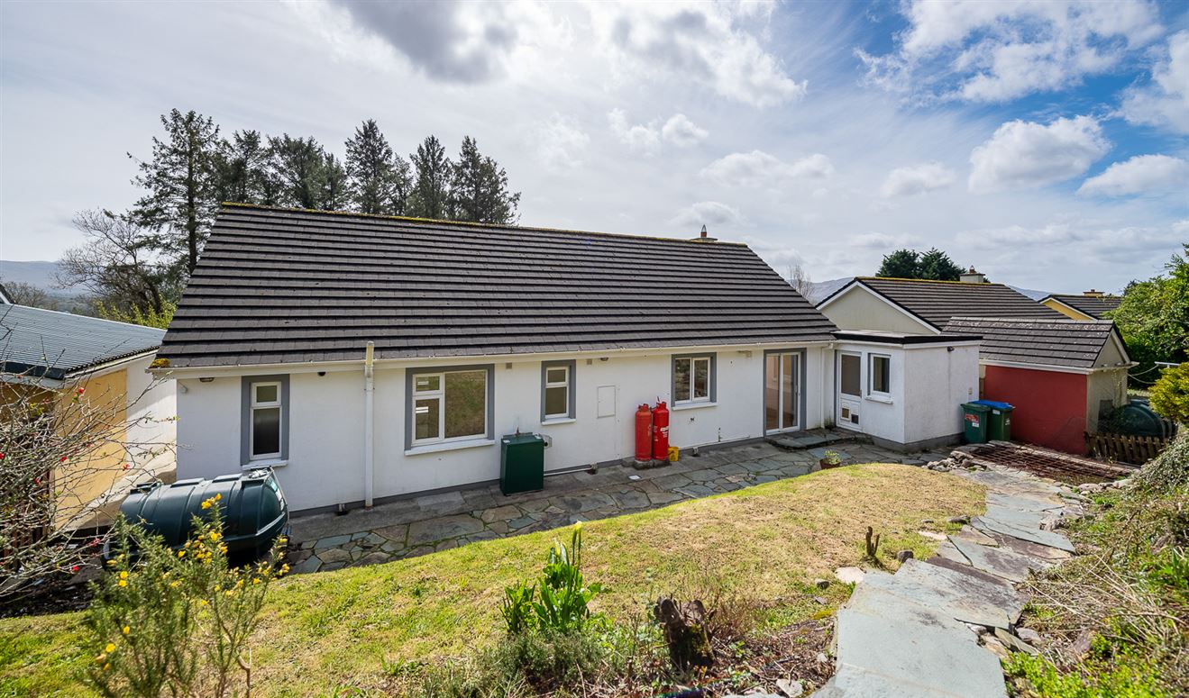 8 Oaklands, Kenmare, Co. Kerry 8 Oaklands, Kenmare, Co. Kerry