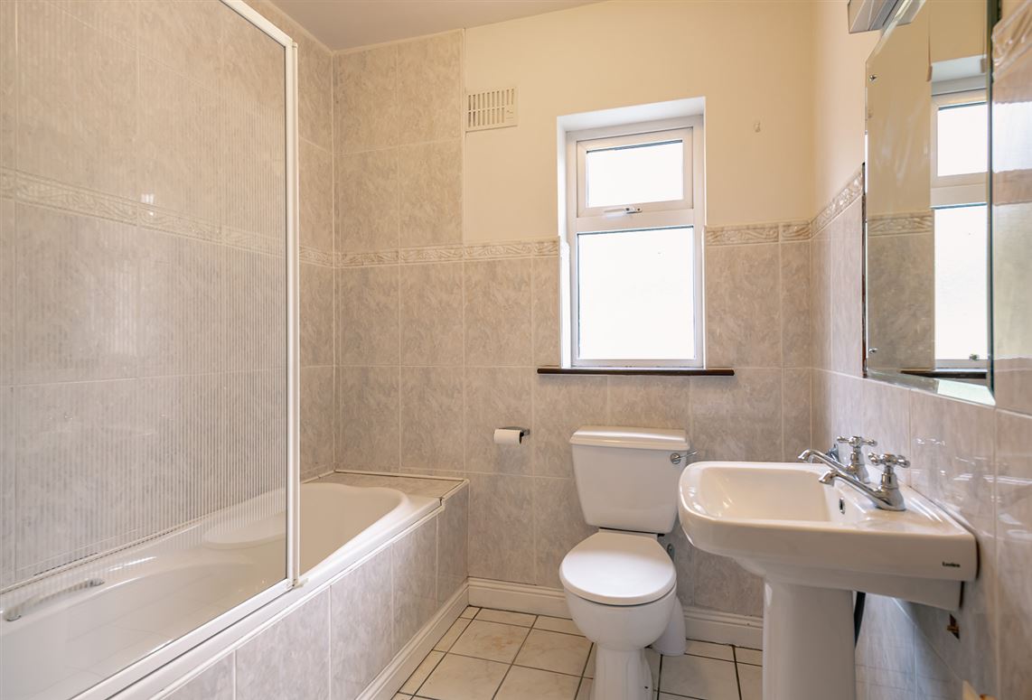 8 Oaklands, Kenmare, Co. Kerry 8 Oaklands, Kenmare, Co. Kerry
