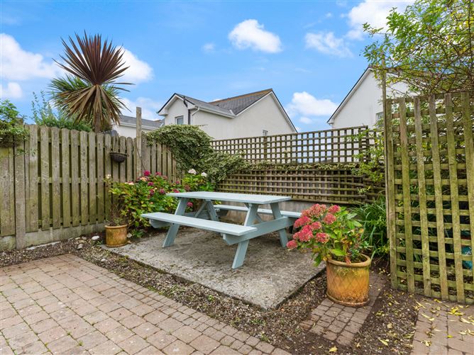 20 Riverbank, Easkey, Co. Sligo