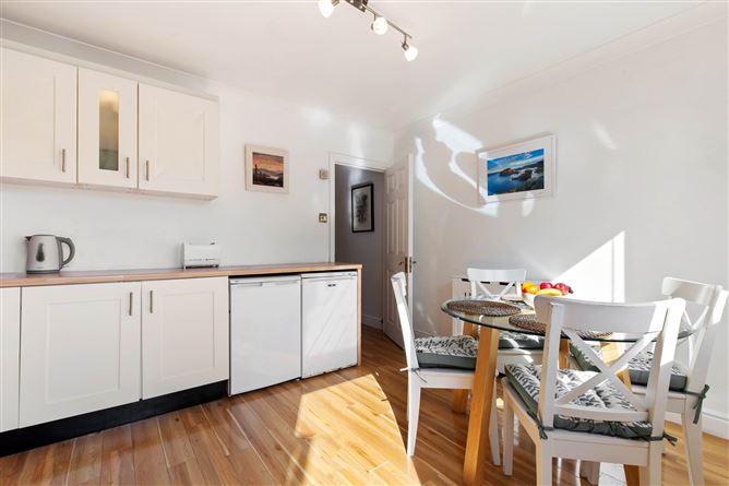 2 Emerald Lodge, Killiney, County Dublin