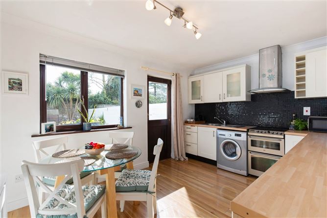 2 Emerald Lodge, Killiney, County Dublin