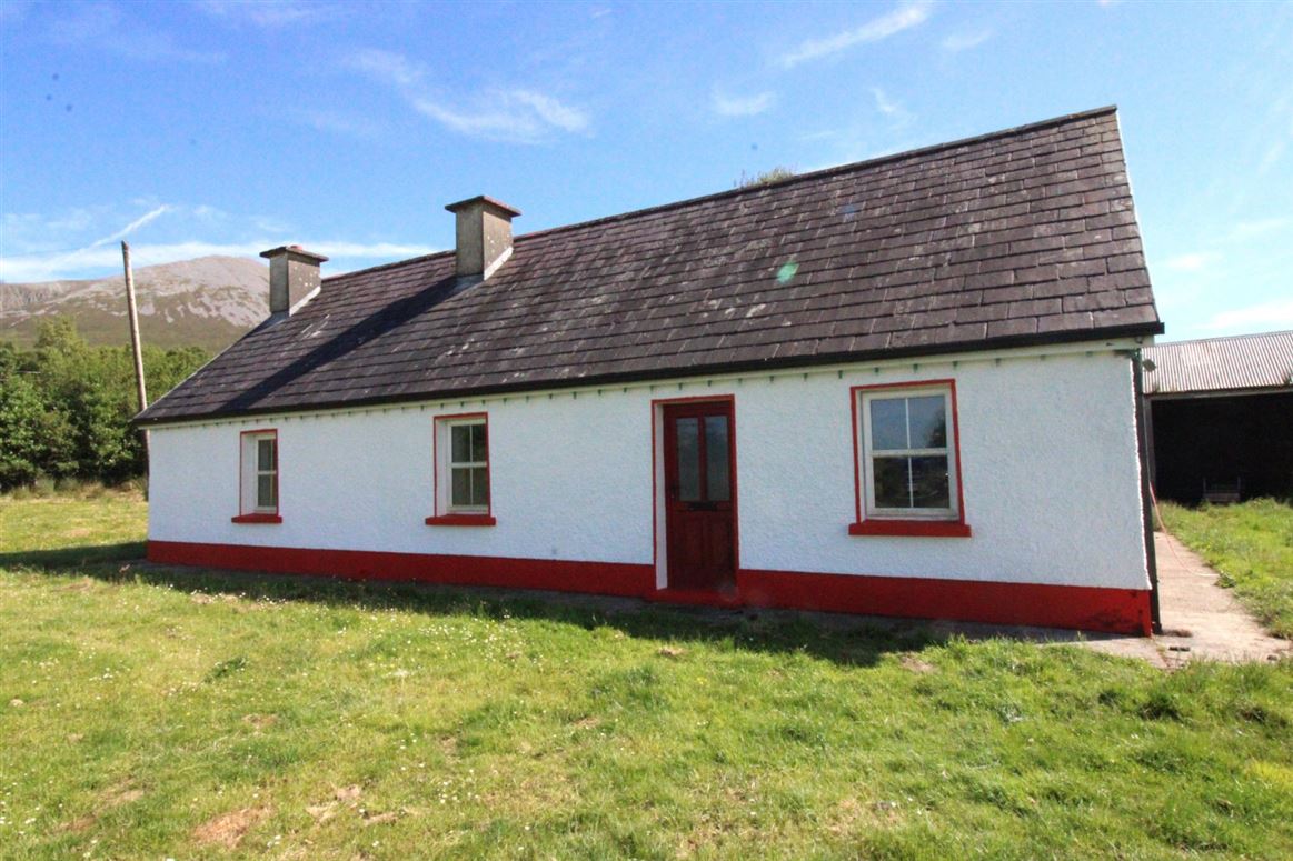 Derryhillagh, Castlehill, Ballina, Co. Mayo.
