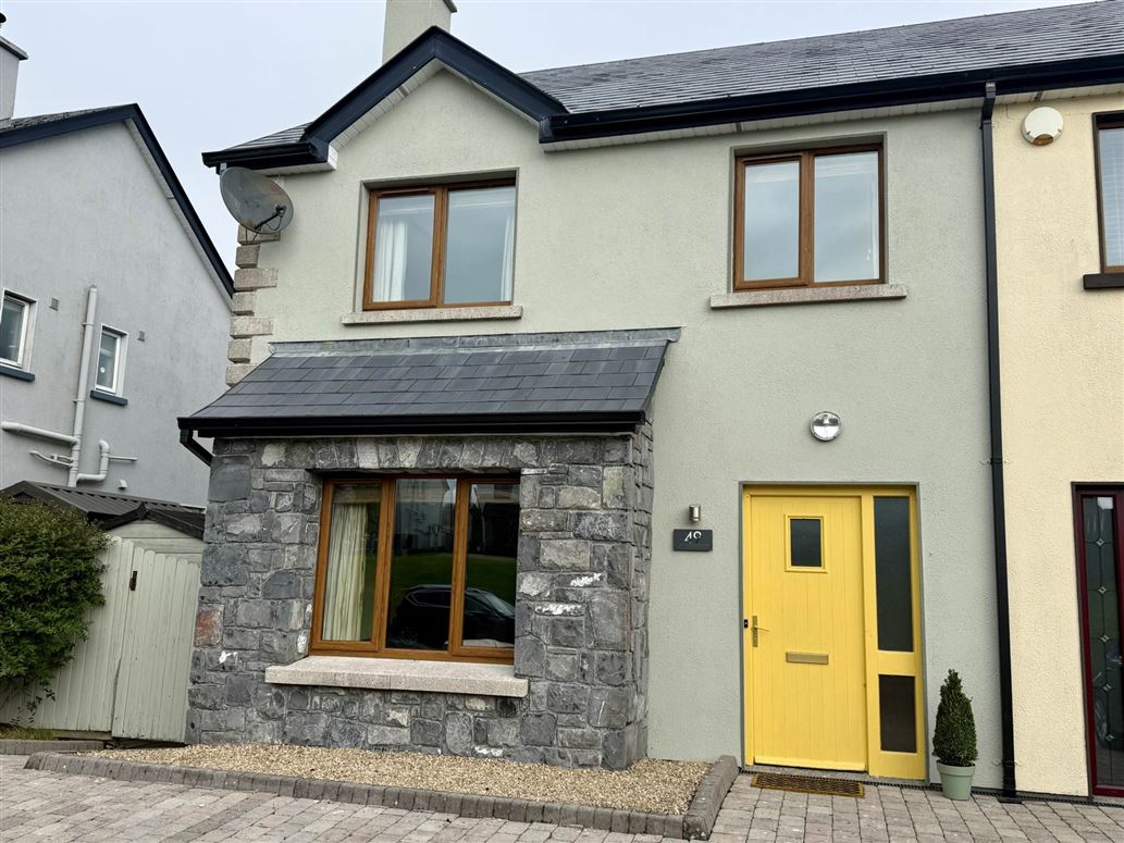 49 Carrowmore Drive, Knock, County Mayo