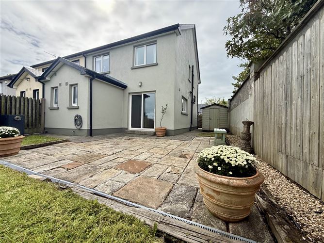 49 Carrowmore Drive, Knock, County Mayo