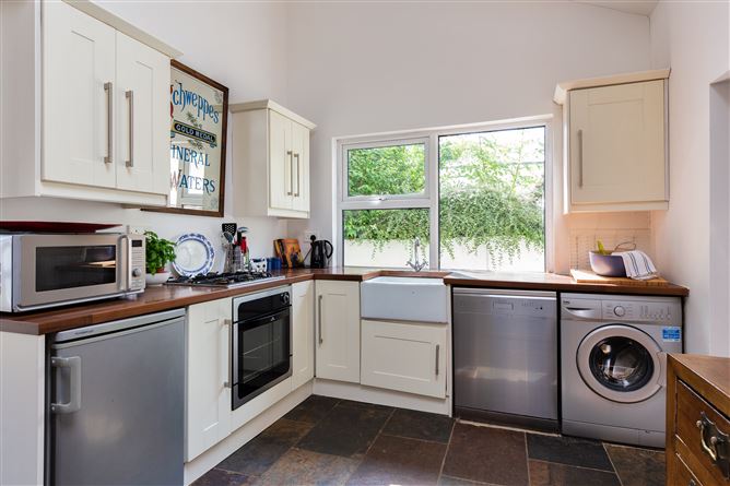 6 St Vincent's Cottages, Blackhorse Ave, Dublin 7