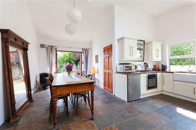 6 St Vincent's Cottages, Blackhorse Ave, Dublin 7