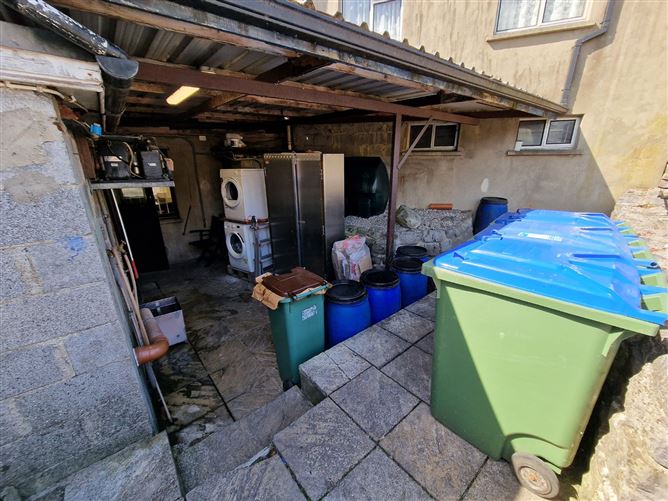 Mamma Mia, Main Street, Newmarket On Fergus, Co. Clare