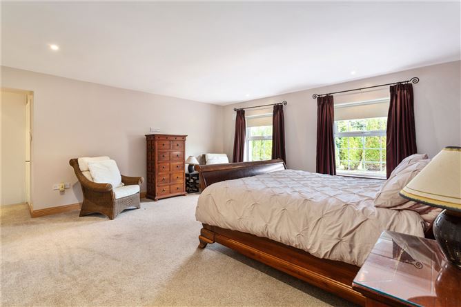 An Teach Bán, Lispopple Cross, Rolestown, Co. Dublin