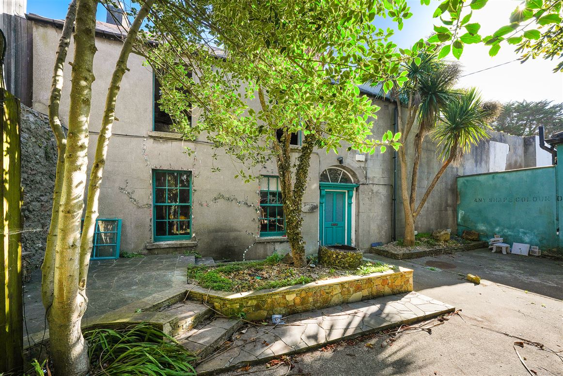 68 MAIN STREET, Howth, County Dublin