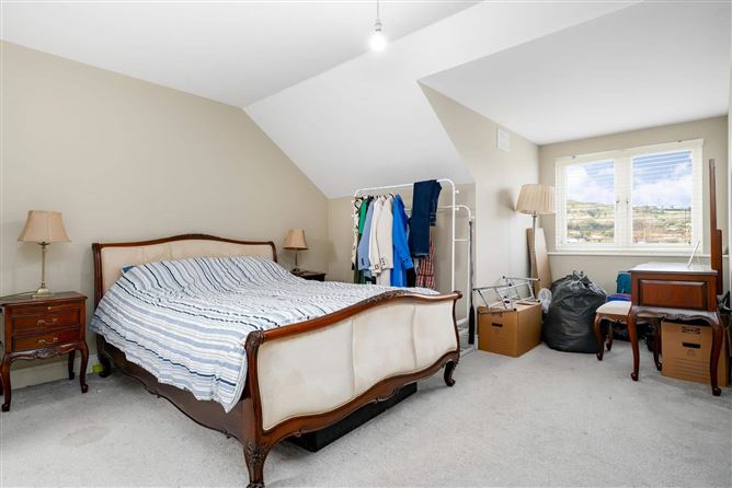 37 Dodderbrook Avenue, Ballycullen, Dublin 24