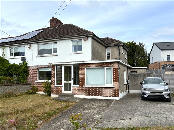 Photo 23 of 24 — Greenbank, Stradbrook Road, Blackrock, Dublin