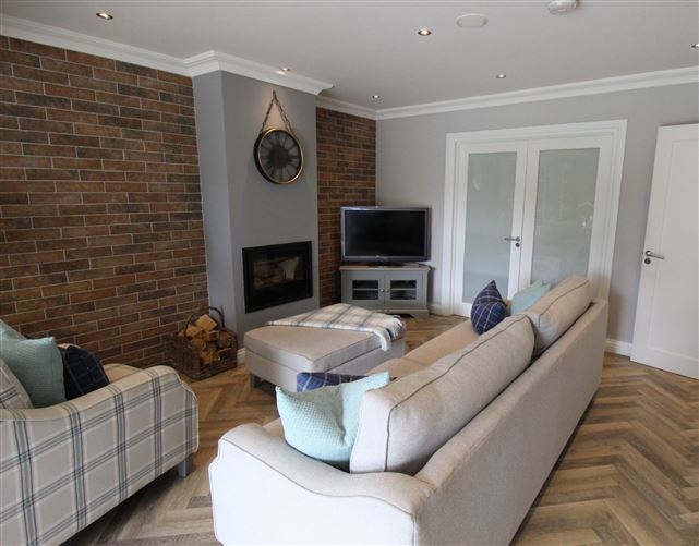 9 Orchard Grove, Newcastle, Co. Dublin