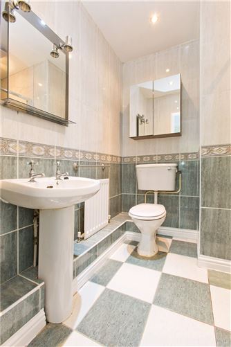 24 Ballyowen Avenue, Lucan, Co. Dublin