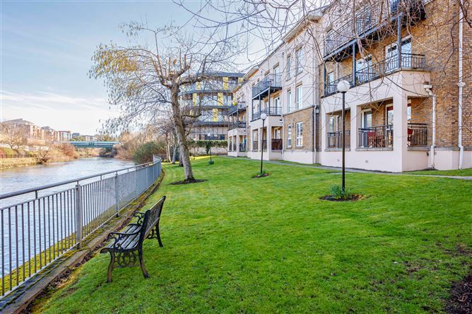 5 Riverbank House, Islandbridge,   Dublin 8