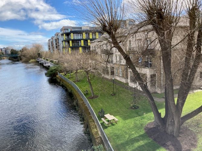 5 Riverbank House, Islandbridge,   Dublin 8