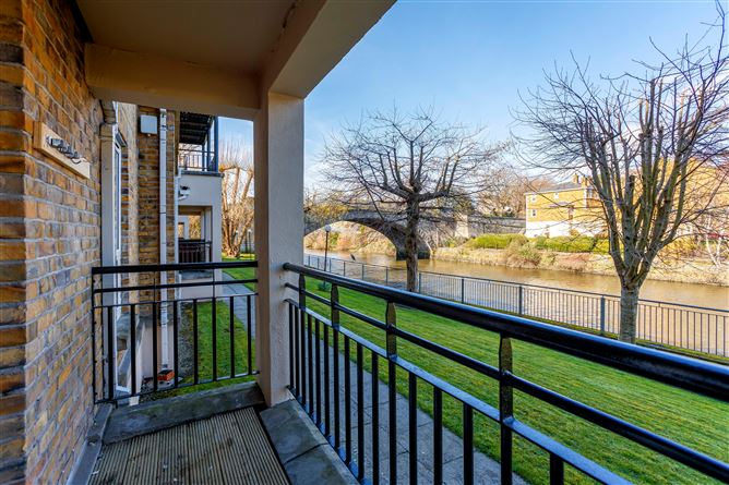 5 Riverbank House, Islandbridge,   Dublin 8