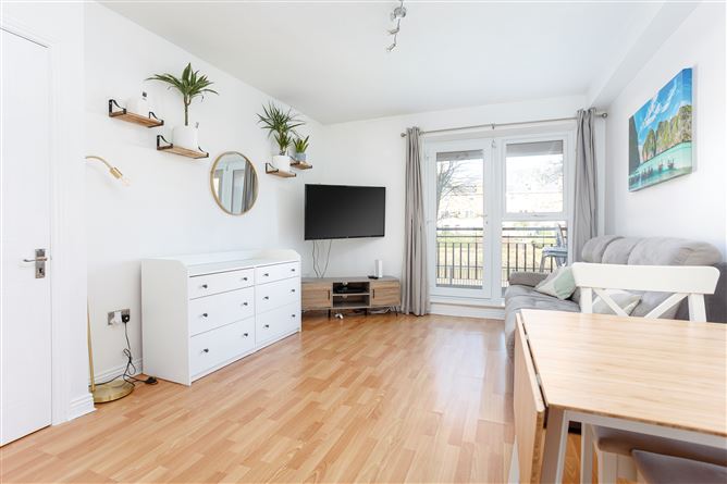 5 Riverbank House, Islandbridge,   Dublin 8