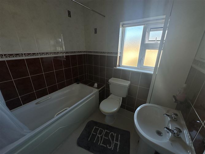 129 Eagle Valley, Wilton, Cork