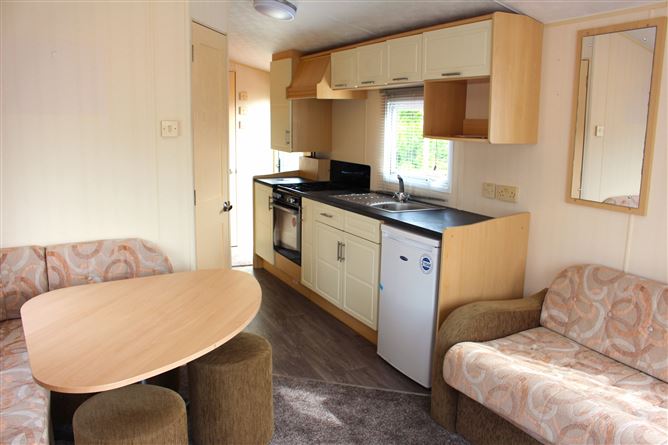 4 Harbour House Mobile, Courtown, Wexford